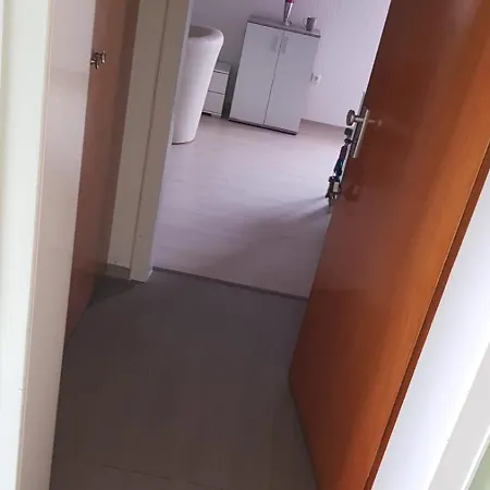 Apartment By Friends In